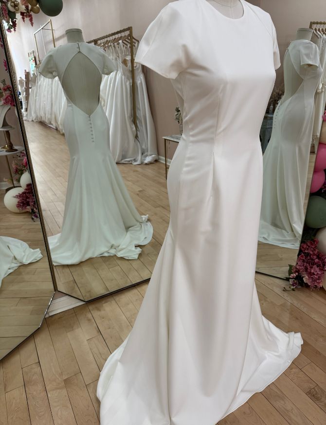 Elizabeth Dress & James Overlay - US 8