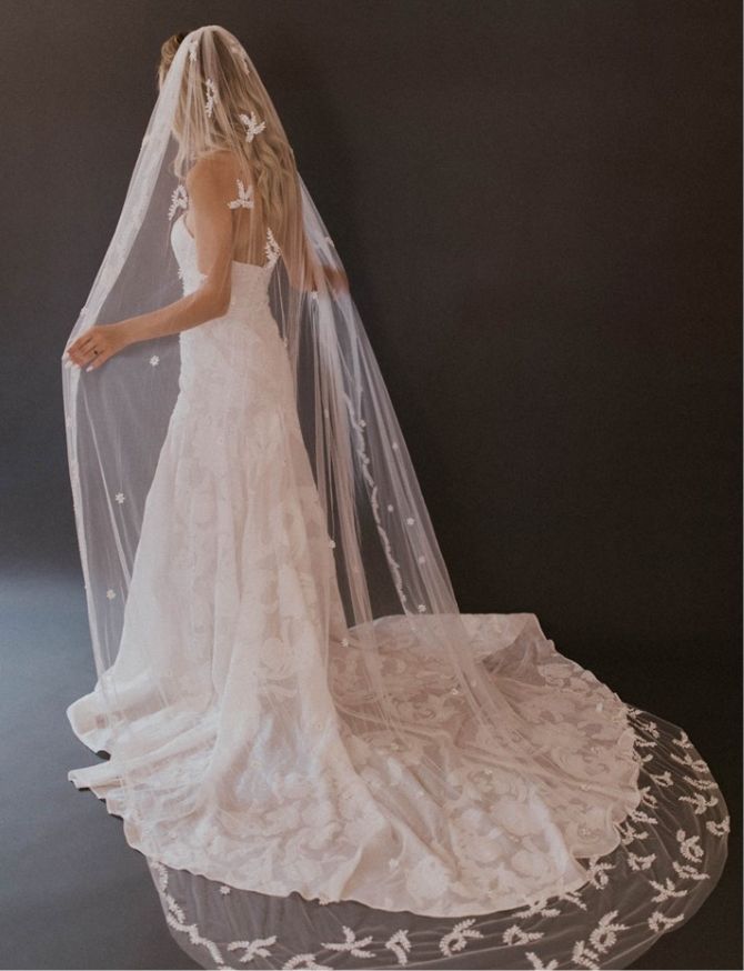 Fontella Veil