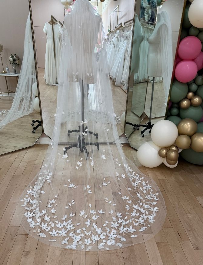 Lennon Cathedral Veil