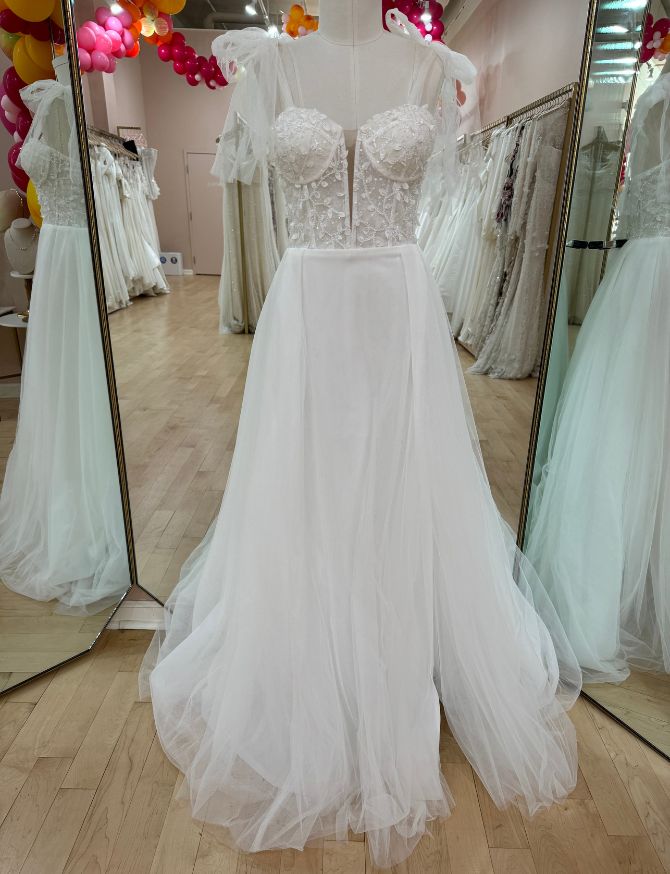 Ollie Tulle - AU 16