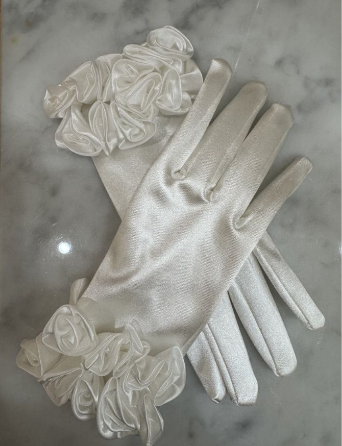 Rosey Gloves