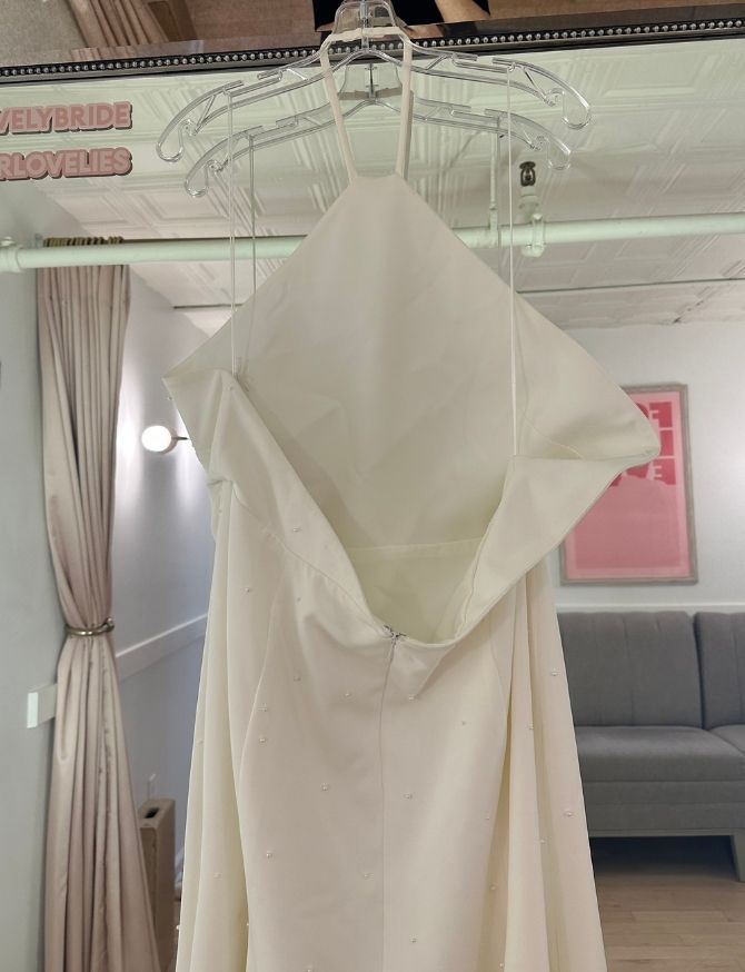 Aria with Sleeves - US 18