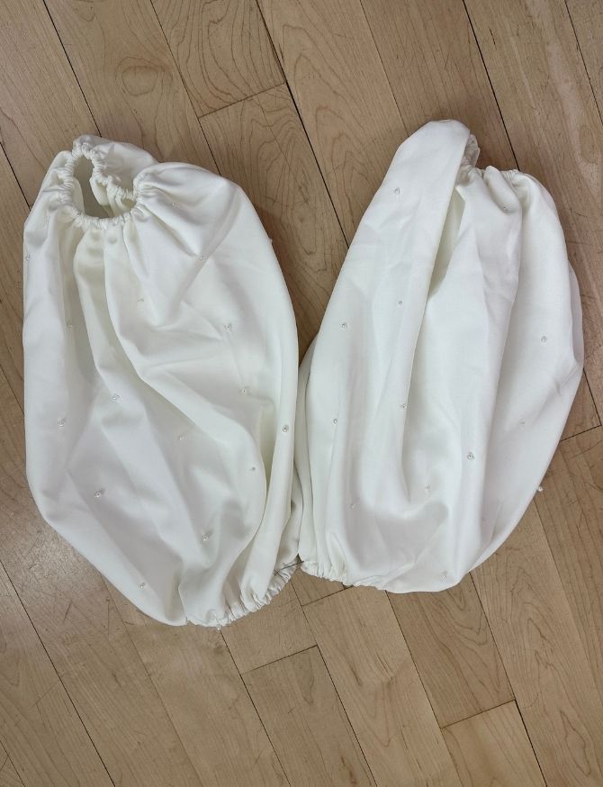 Aria with Sleeves - US 18