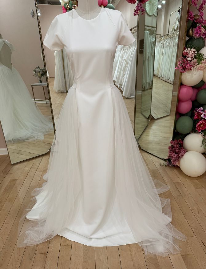 Elizabeth Dress & James Overlay - US 8